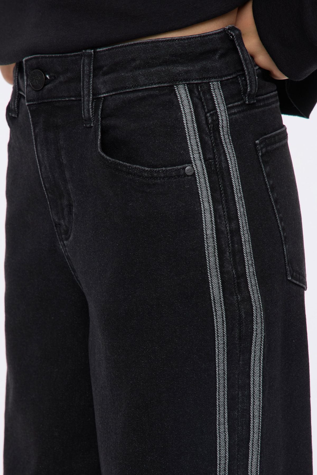 Wide Stripes Black
