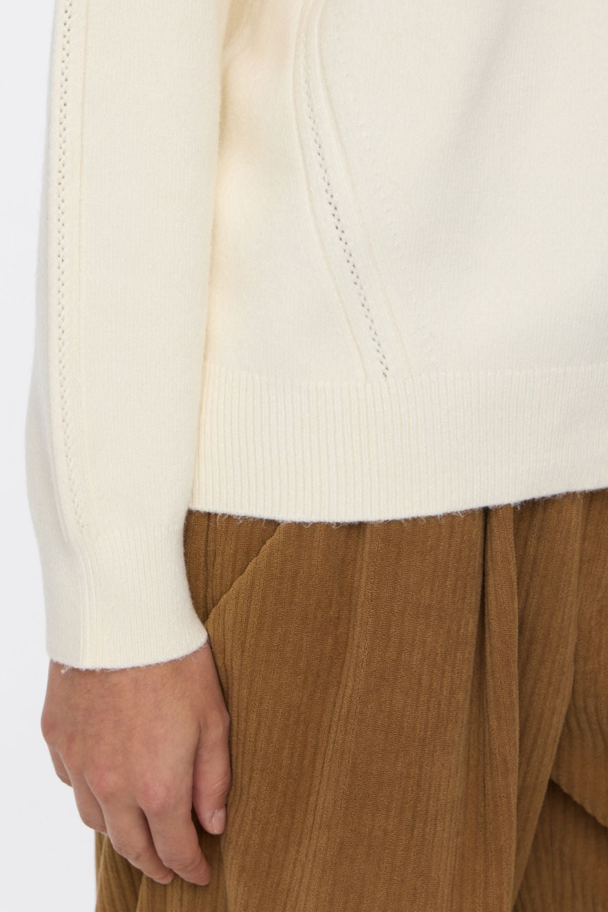 Sweater Sijan