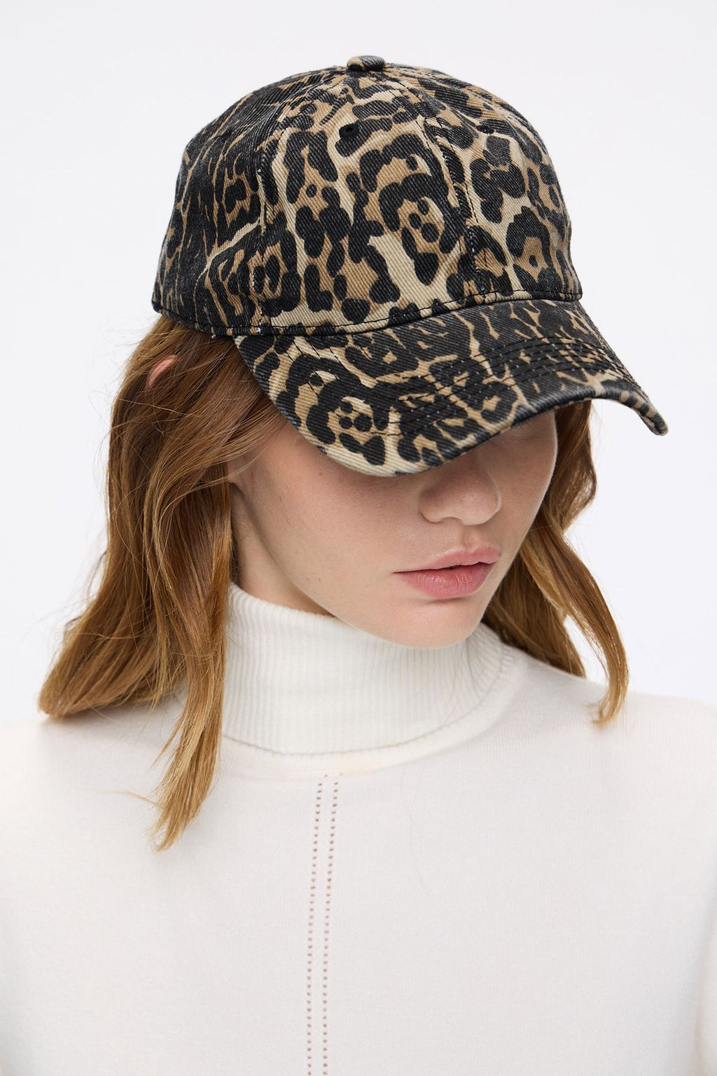 Gorra Leo Print